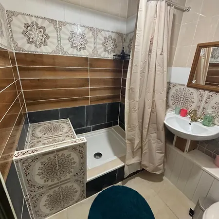 게스트하우스 D Hotes Sur Aube 3*